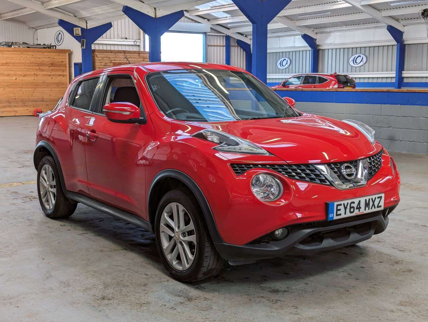 <p>2014 NISSAN JUKE ACENTA DIG-T</p>