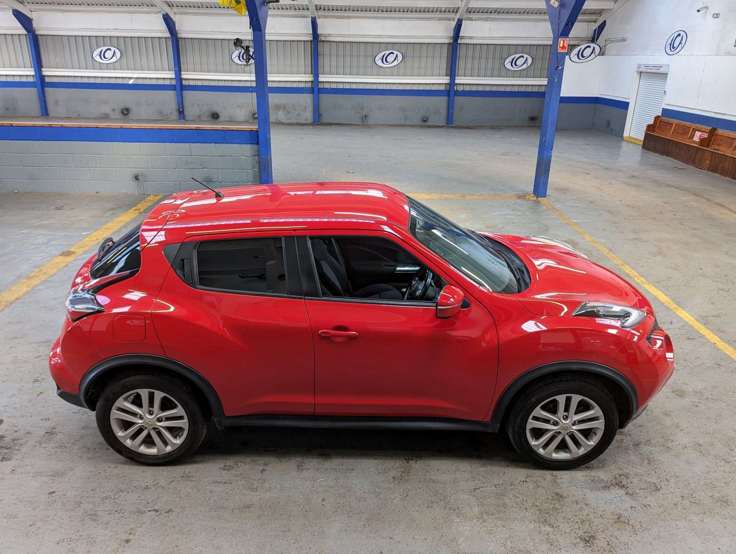 <p>2014 NISSAN JUKE ACENTA DIG-T</p>