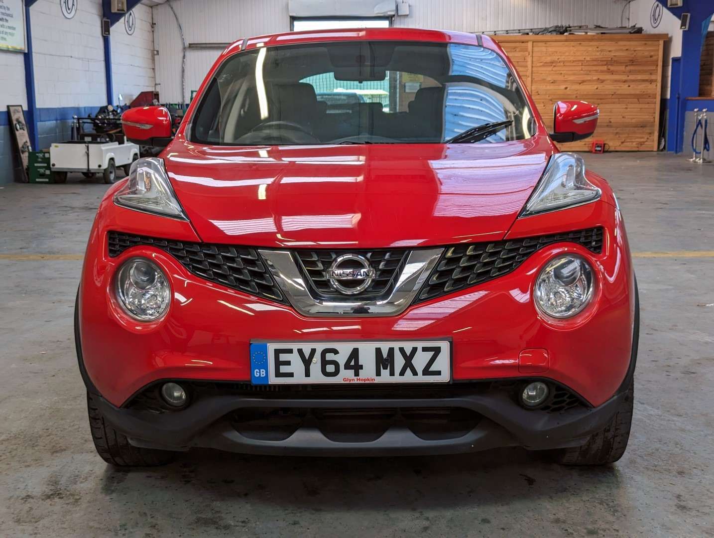 <p>2014 NISSAN JUKE ACENTA DIG-T</p>