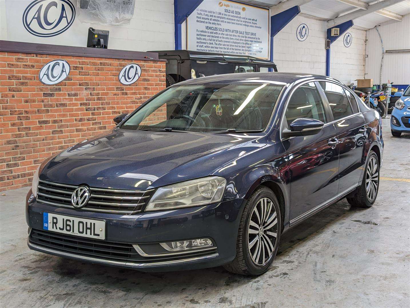 <p>2011 VOLKSWAGEN PASSAT SPORT BLUEMOTN TEC</p>