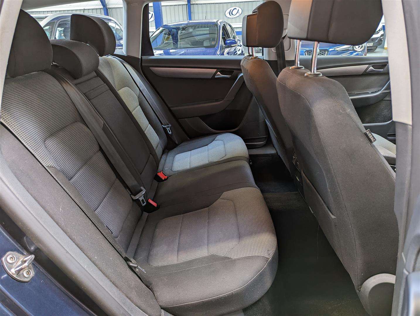 <p>2012 VOLKSWAGEN PASSAT SE BLUEMOTION TECH</p>