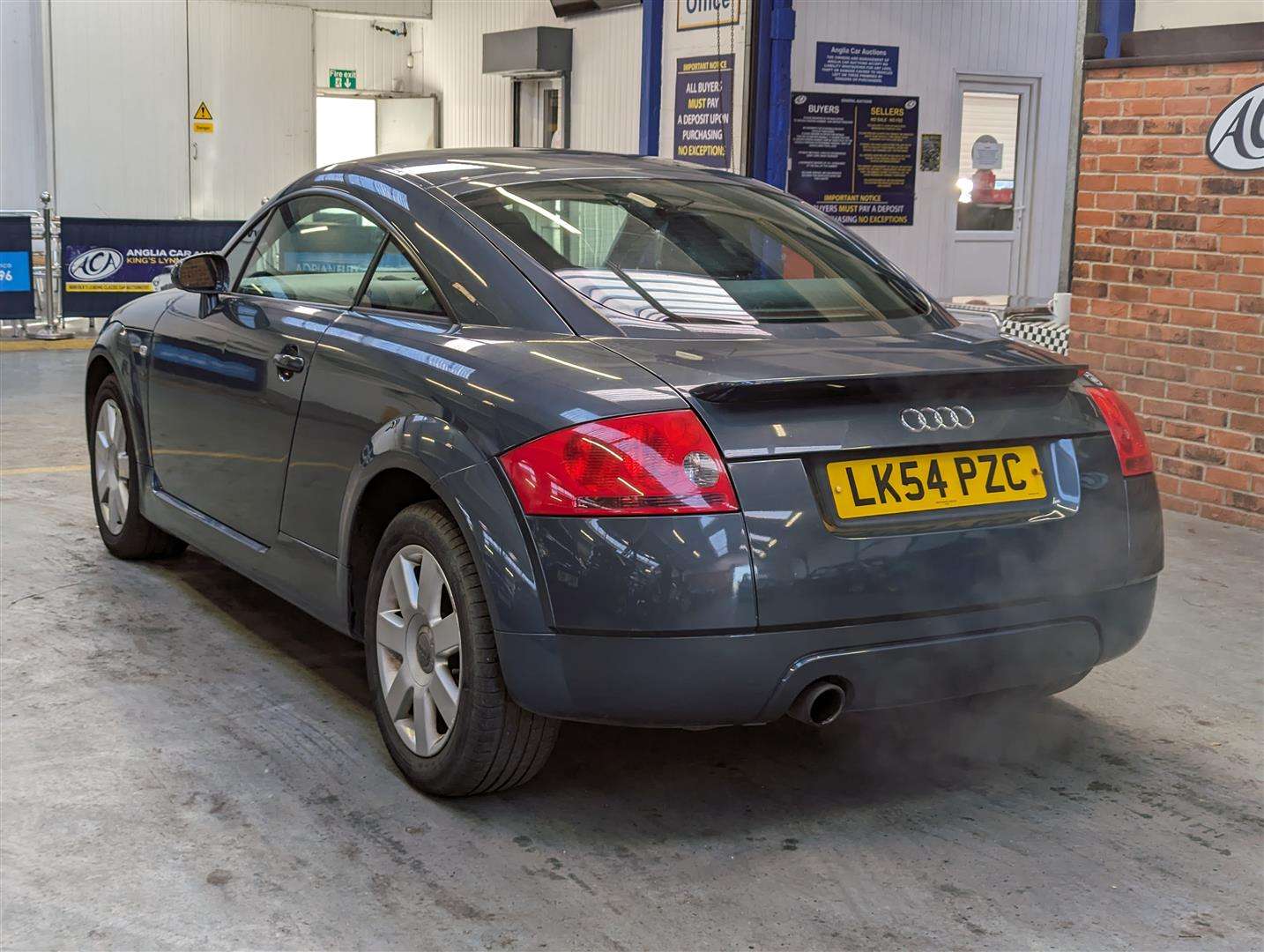 <p>2004 AUDI TT AUTO</p>