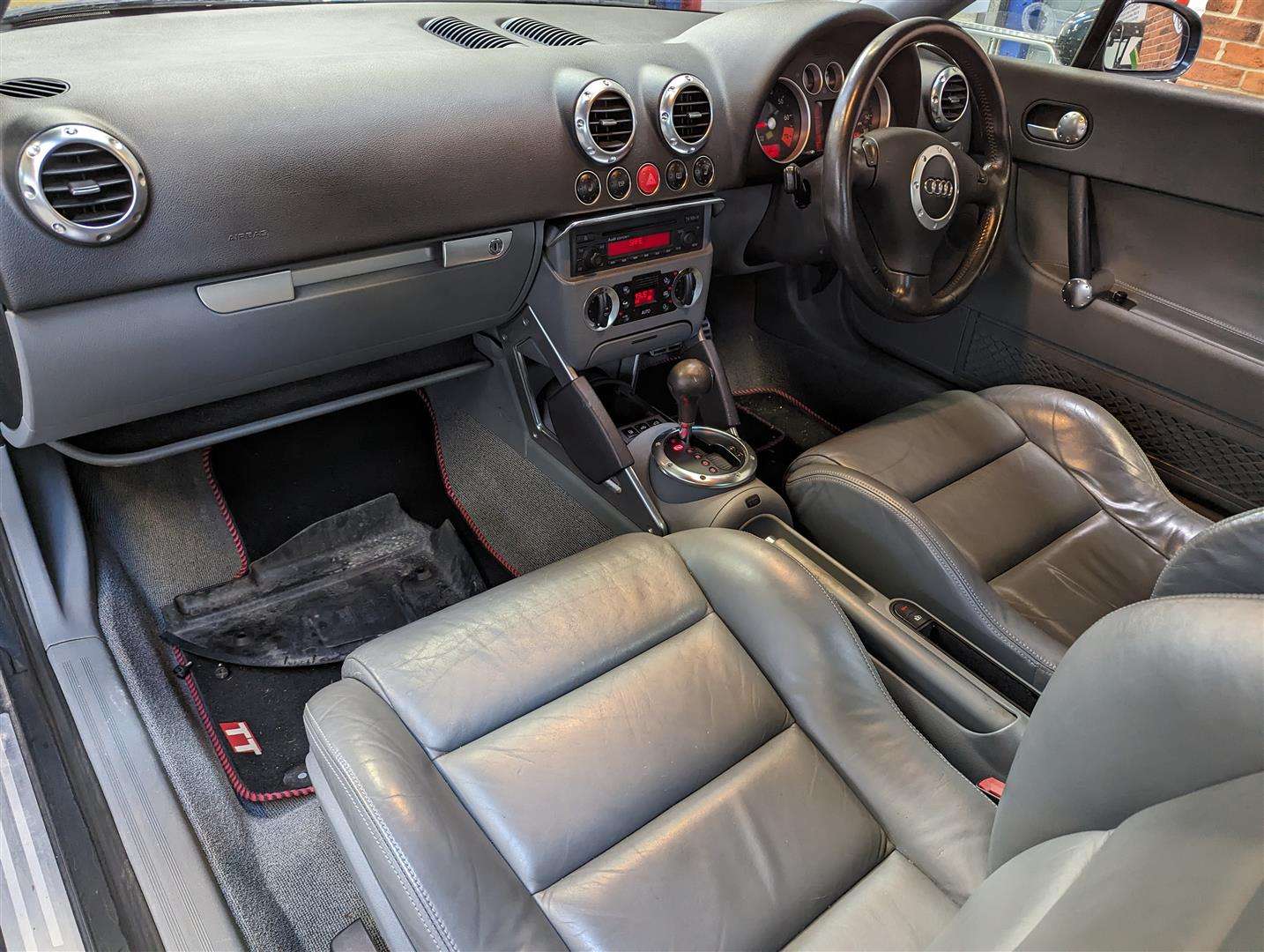 <p>2004 AUDI TT AUTO</p>