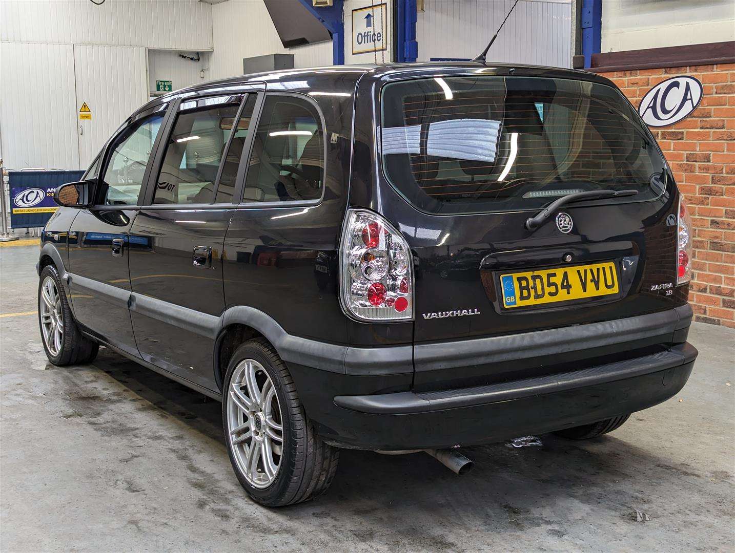 <p>2005 VAUXHALL ZAFIRA DESIGN 16V AUTO</p>