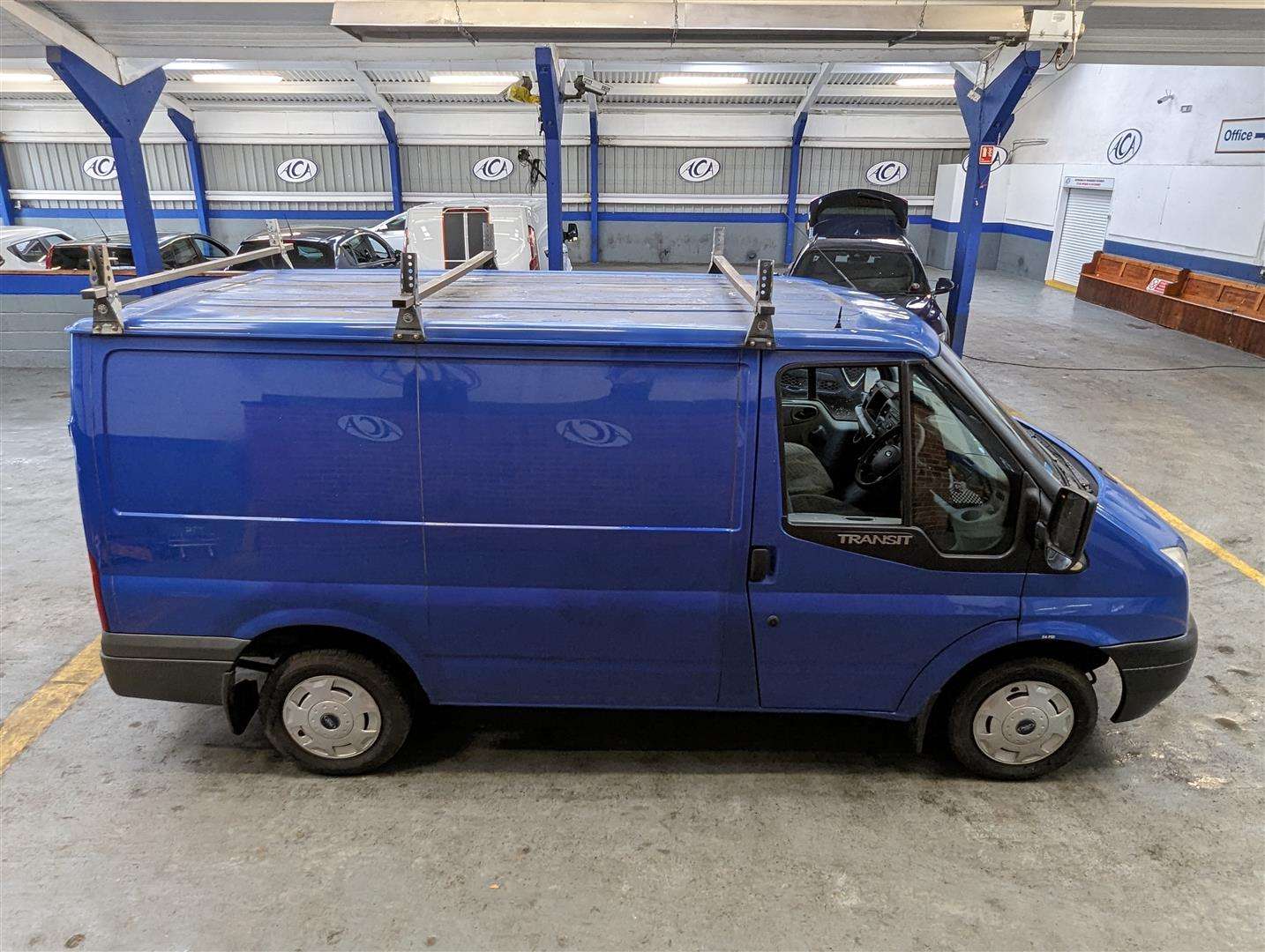 <p>2008 FORD TRANSIT 85 T300S FWD</p>