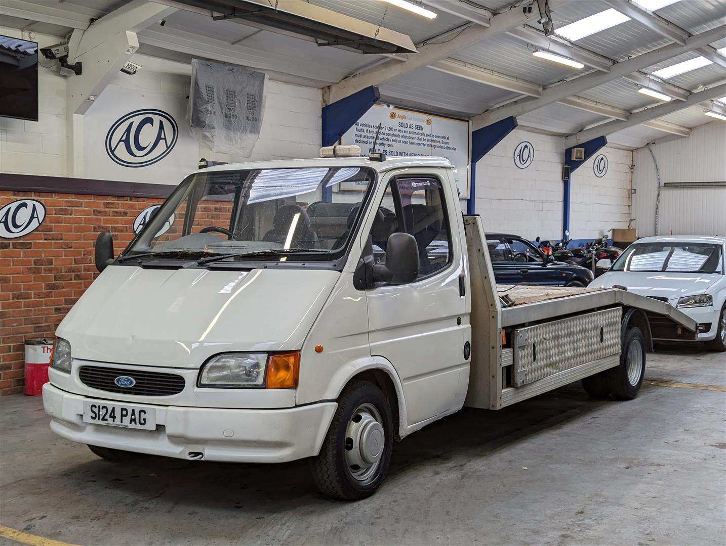 <p>1998 FORD TRANSIT 190 LWB Recovery Truck</p>