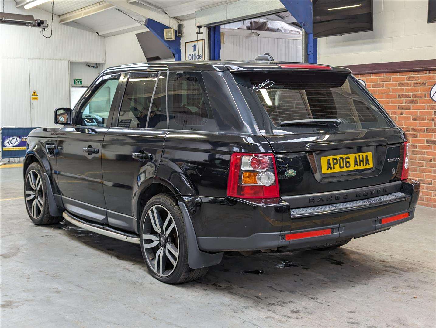 <p>2006 LAND ROVER RANGEROVER SPT TDV6 HSE A</p>