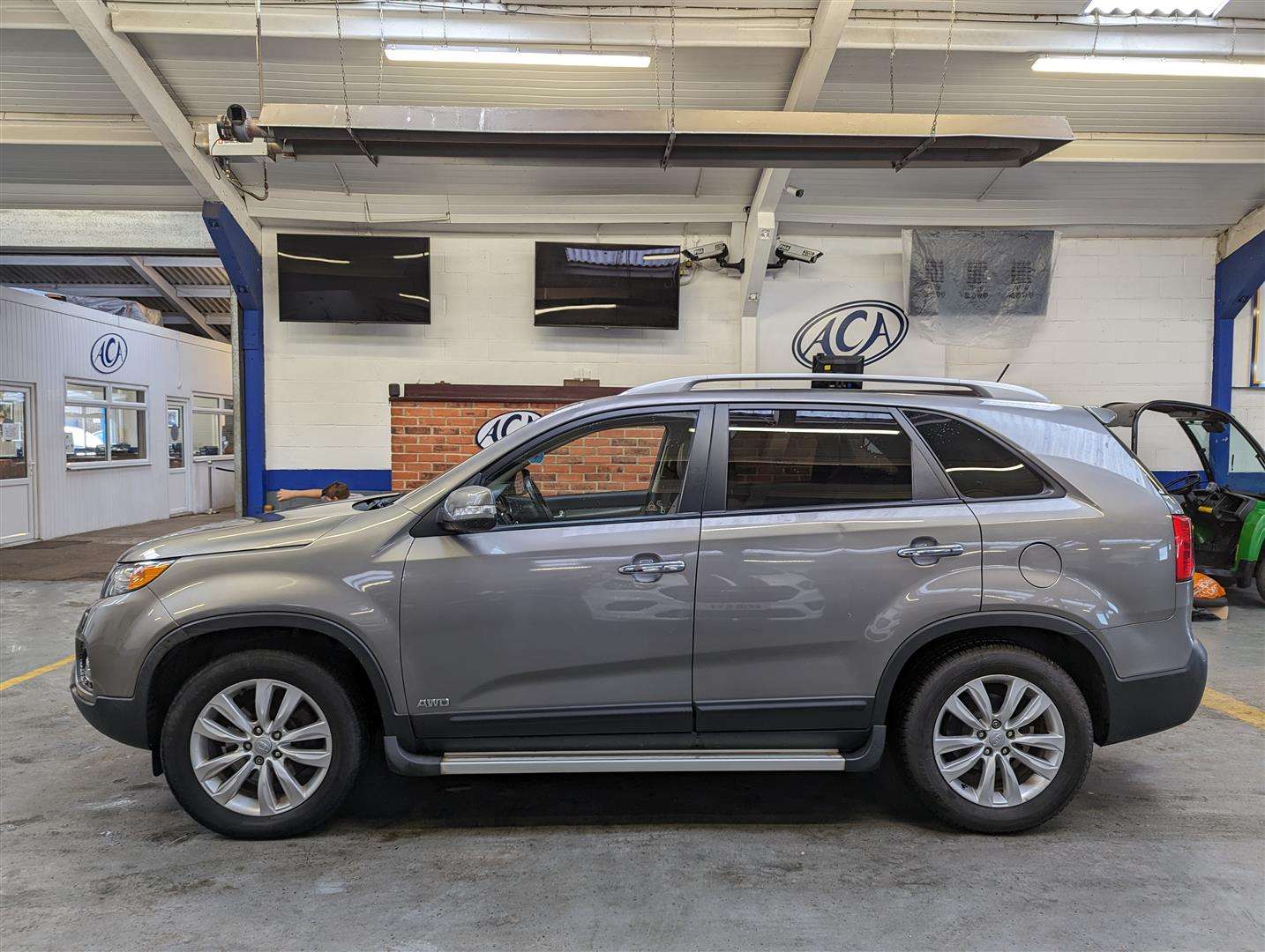 <p>2010 KIA SORENTO KX-3 CRDI 4X4</p>