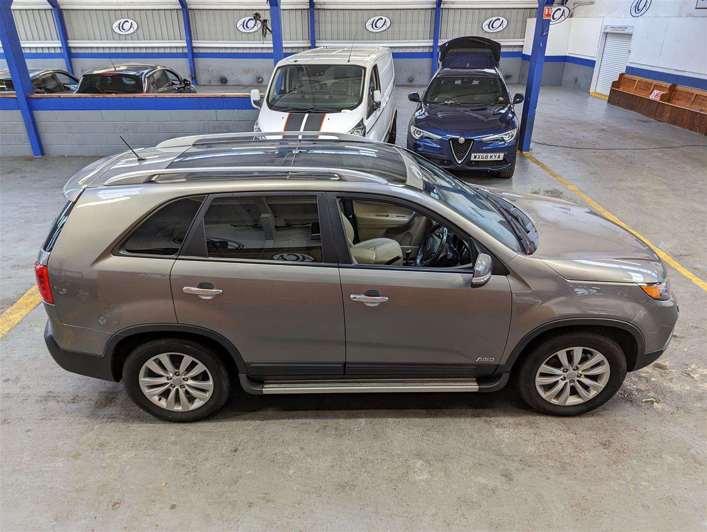 <p>2010 KIA SORENTO KX-3 CRDI 4X4</p>