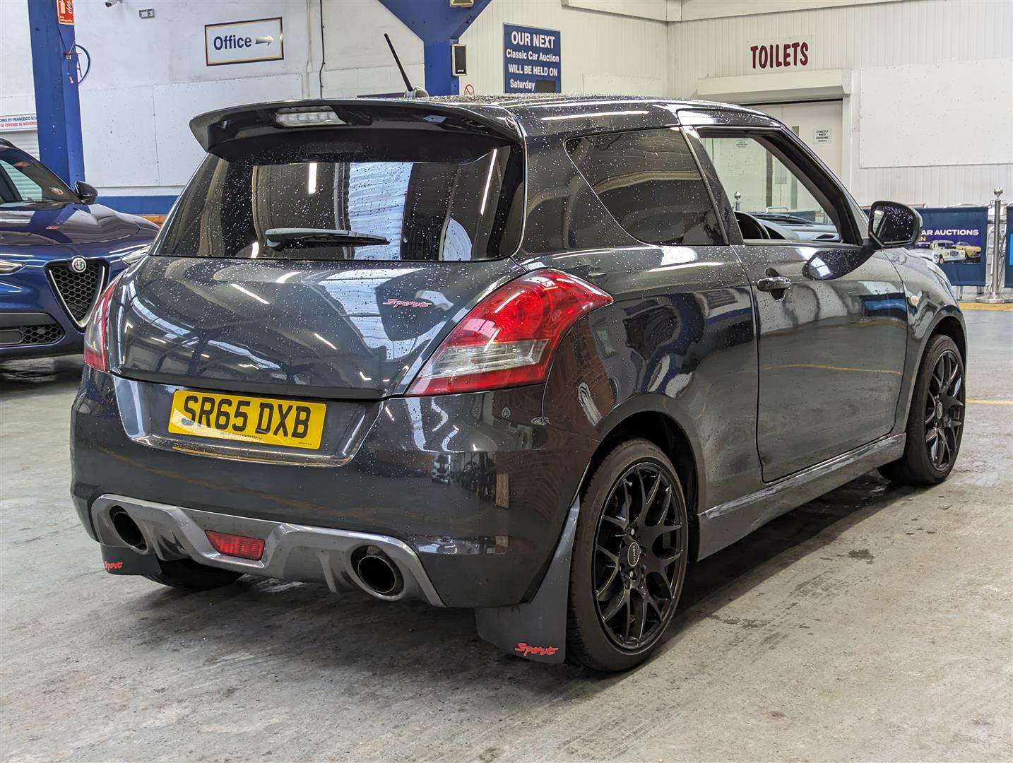 <p>2015 SUZUKI SWIFT SPORT</p>