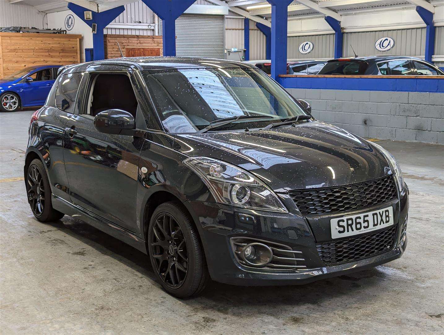 <p>2015 SUZUKI SWIFT SPORT</p>