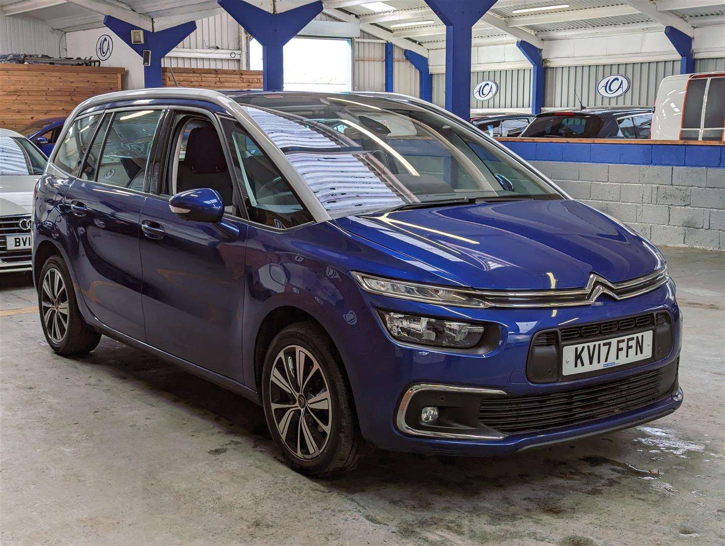 <p>2017 CITROEN C4 GR PICASSO FEEL BLUEHD</p>