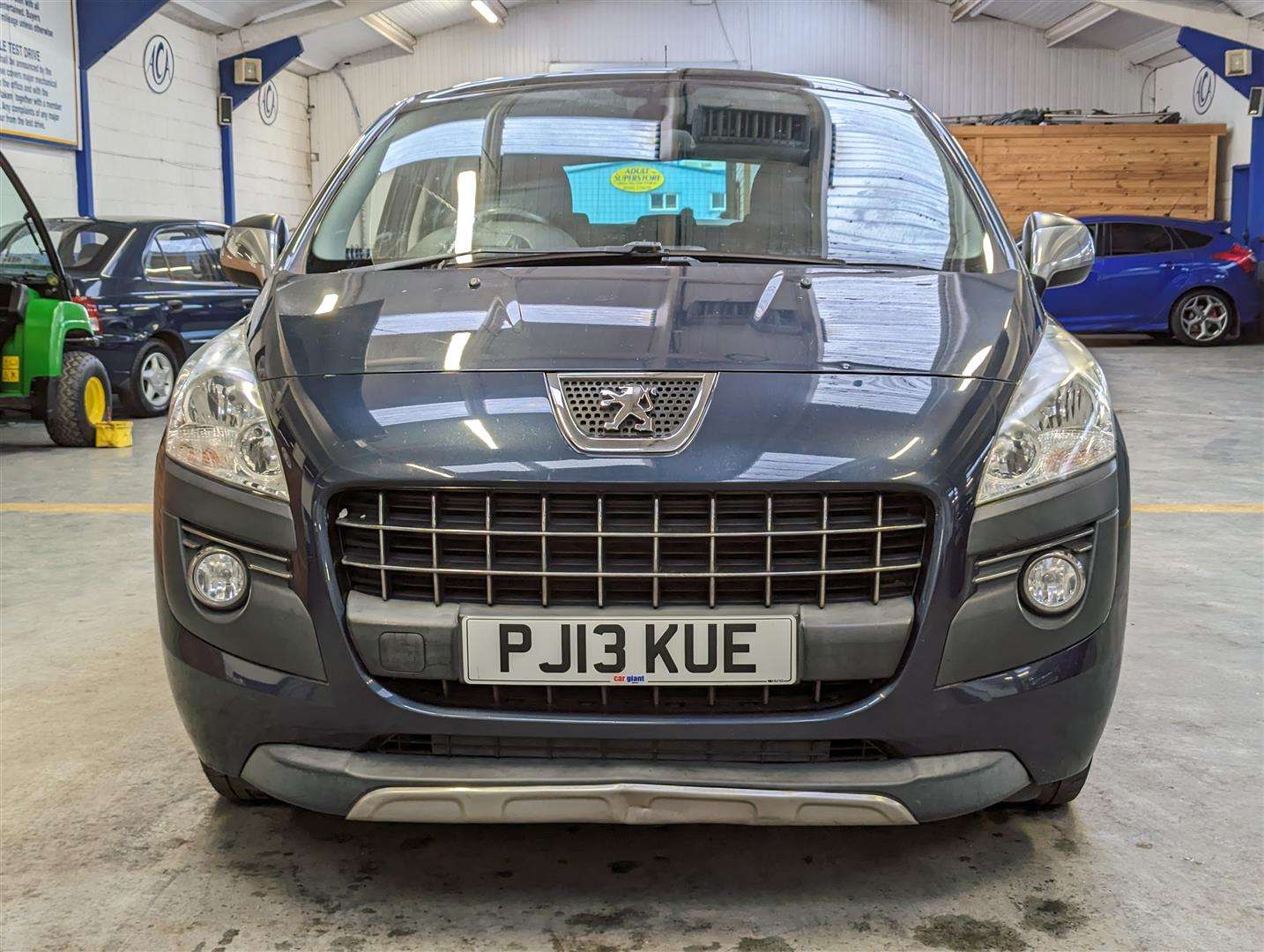 <p>2013 PEUGEOT 3008 ALLURE HDI</p>