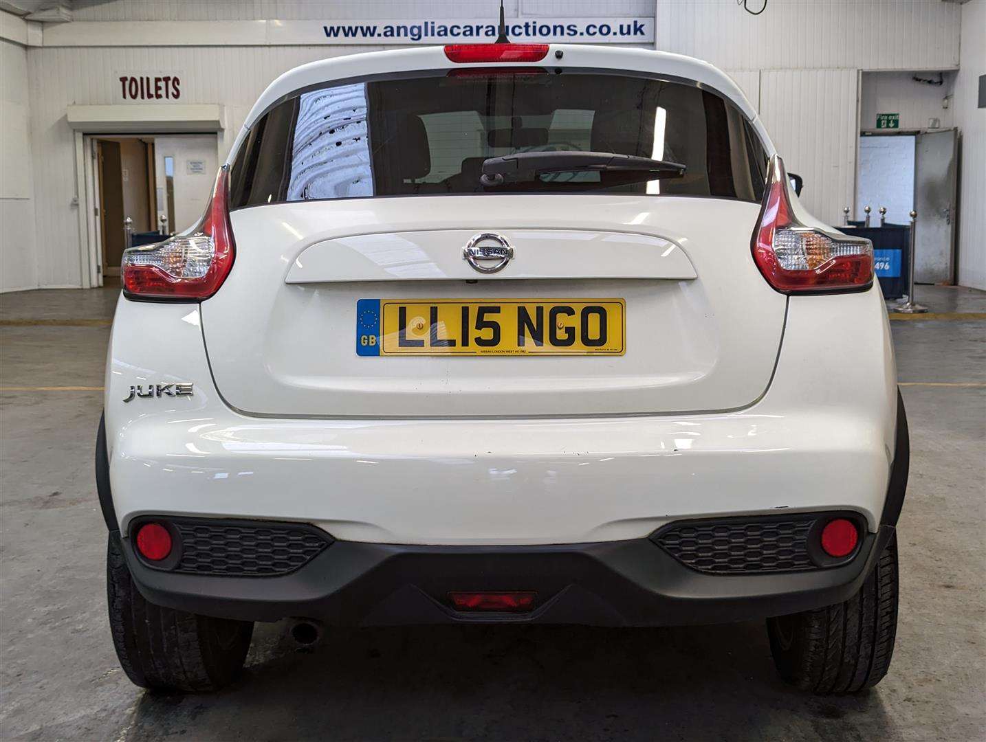 <p>2015 NISSAN JUKE ACENTA PREMIUM CVT</p>