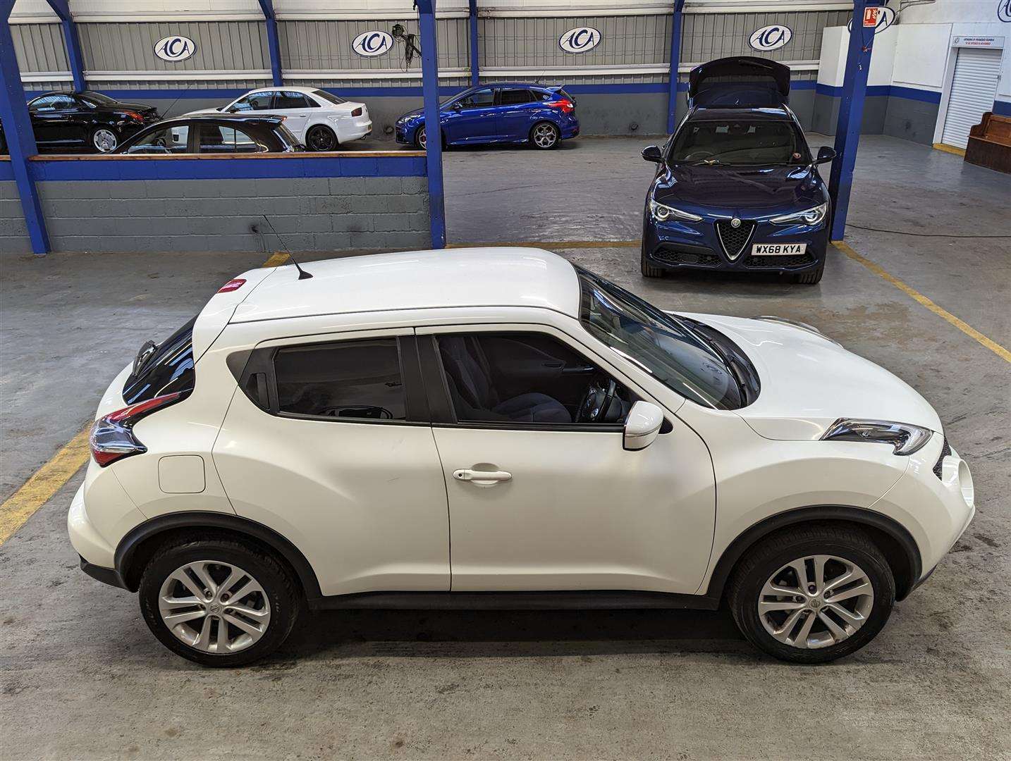 <p>2015 NISSAN JUKE ACENTA PREMIUM CVT</p>