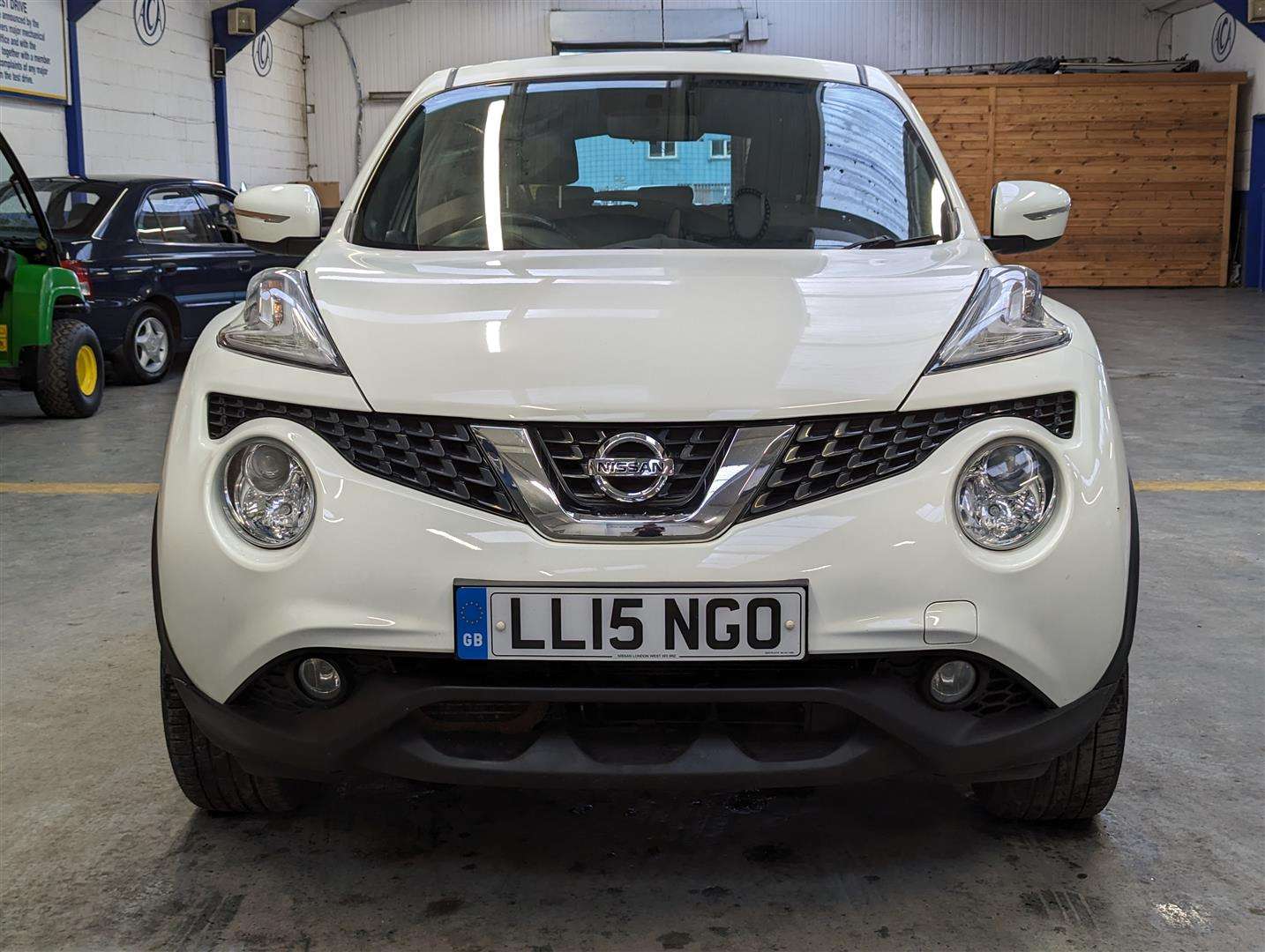 <p>2015 NISSAN JUKE ACENTA PREMIUM CVT</p>