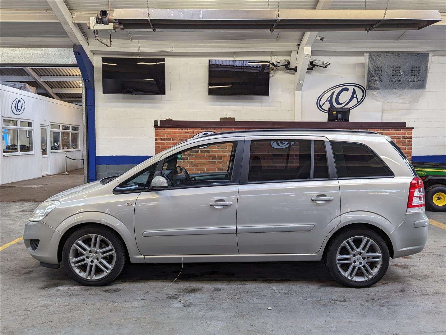 <p>2009 VAUXHALL ZAFIRA EXCLUSIV</p>