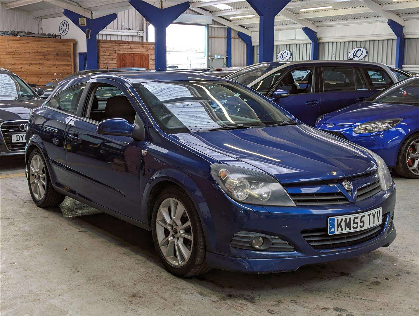 <p>2005 VAUXHALL ASTRA DESIGN CDTI 150</p>