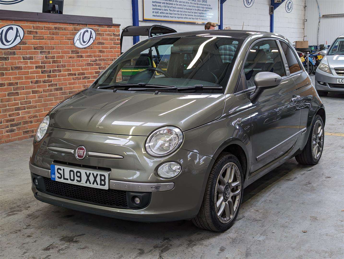 <p>2009 FIAT 500 BY DIESEL</p>