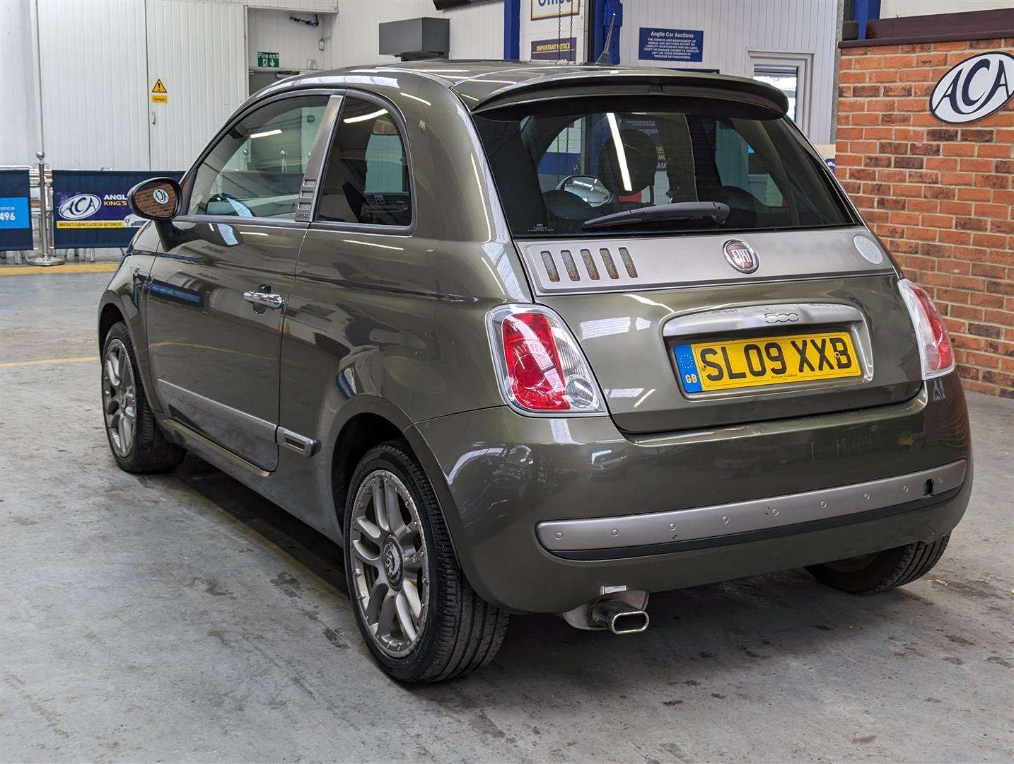 <p>2009 FIAT 500 BY DIESEL</p>