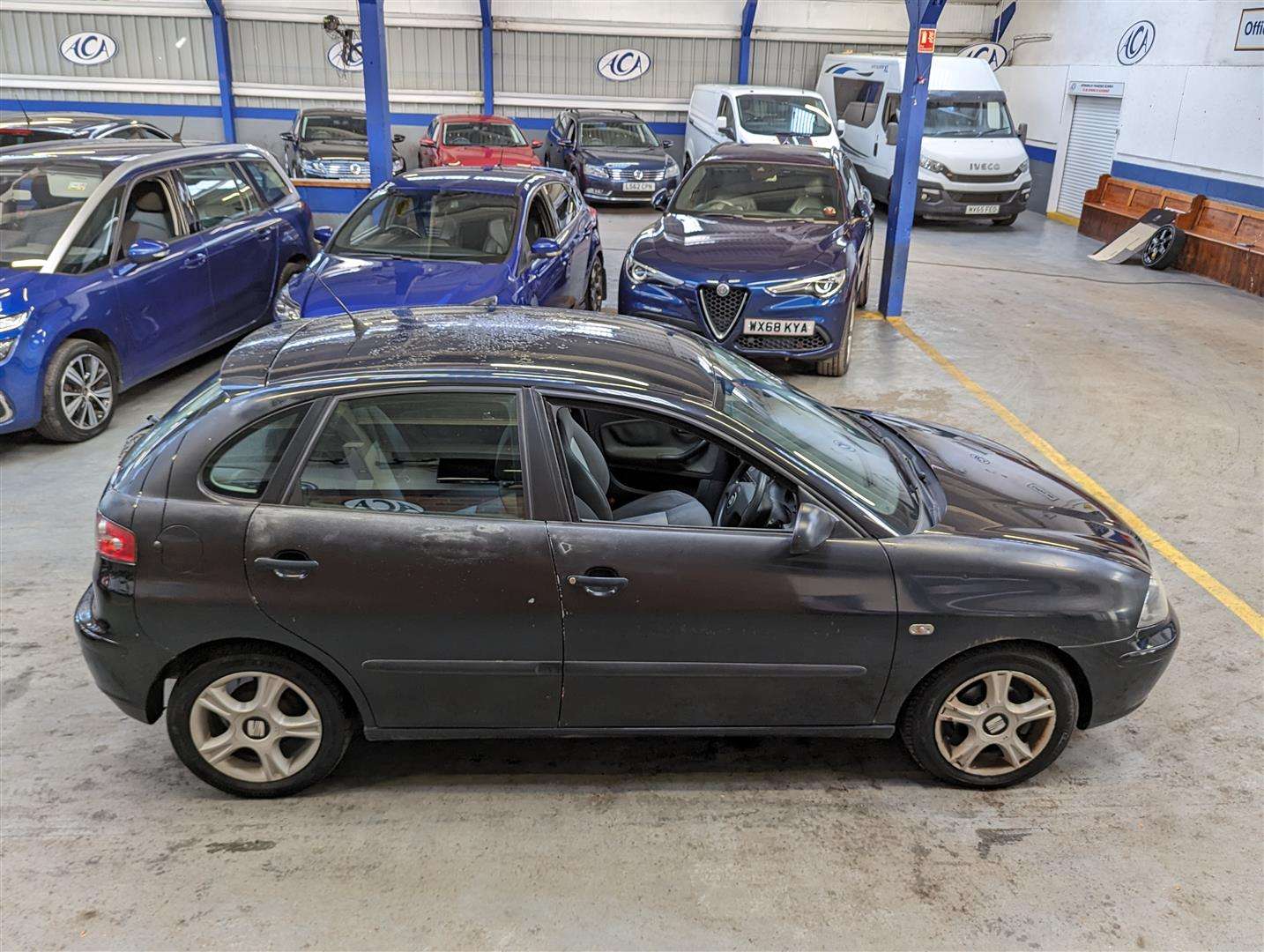 <p>2004 SEAT IBIZA SX</p>