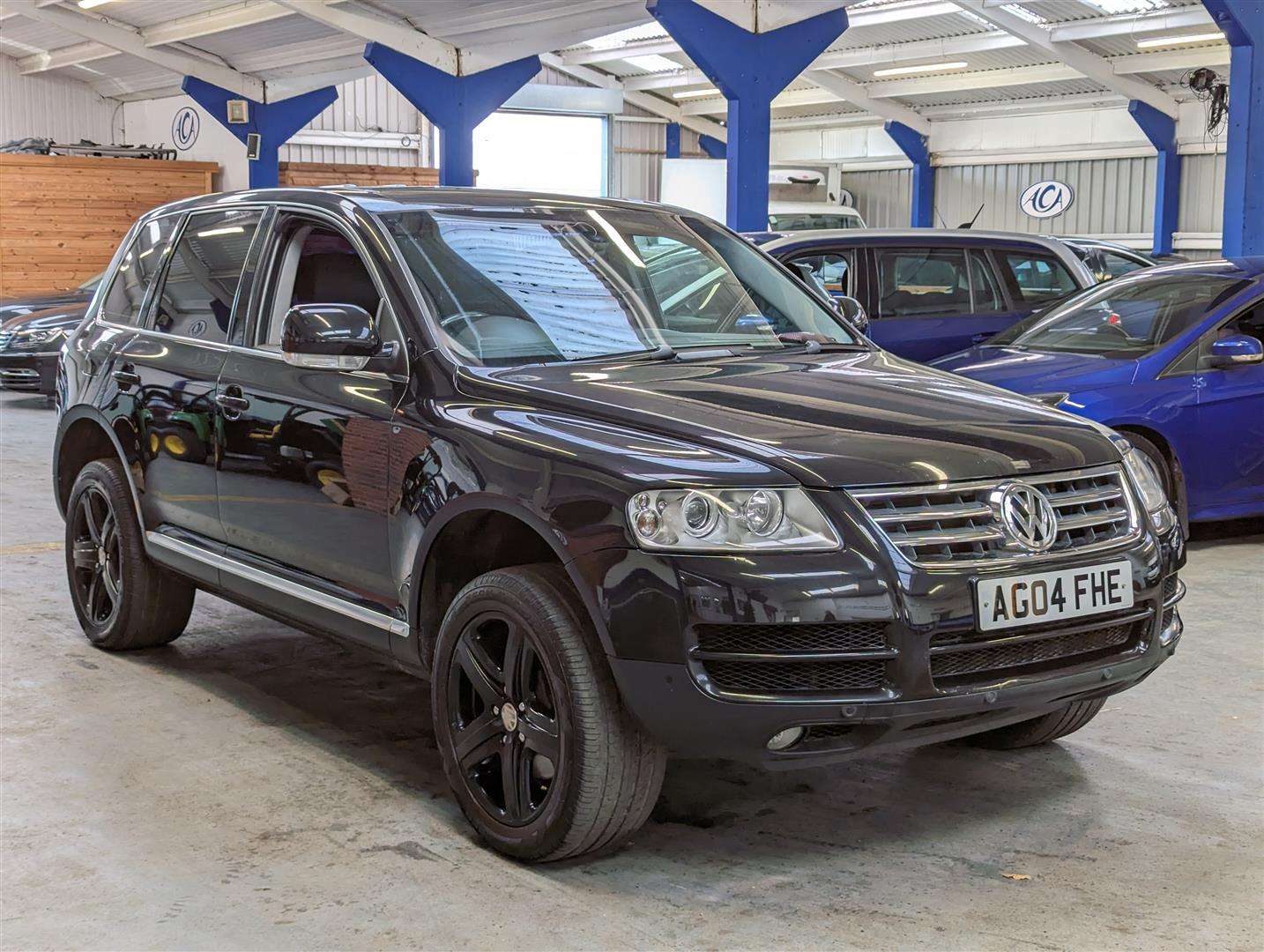 <p>2004 VOLKSWAGEN TOUAREG V6 SPORT AUTO</p>