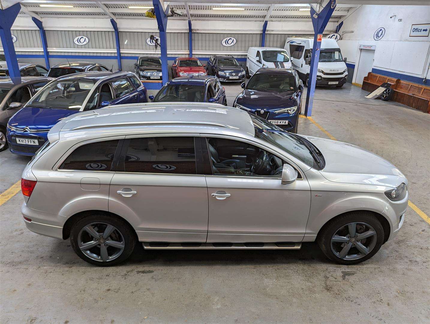 <p>2009 AUDI Q7 S LINE TDI QUATTRO A</p>