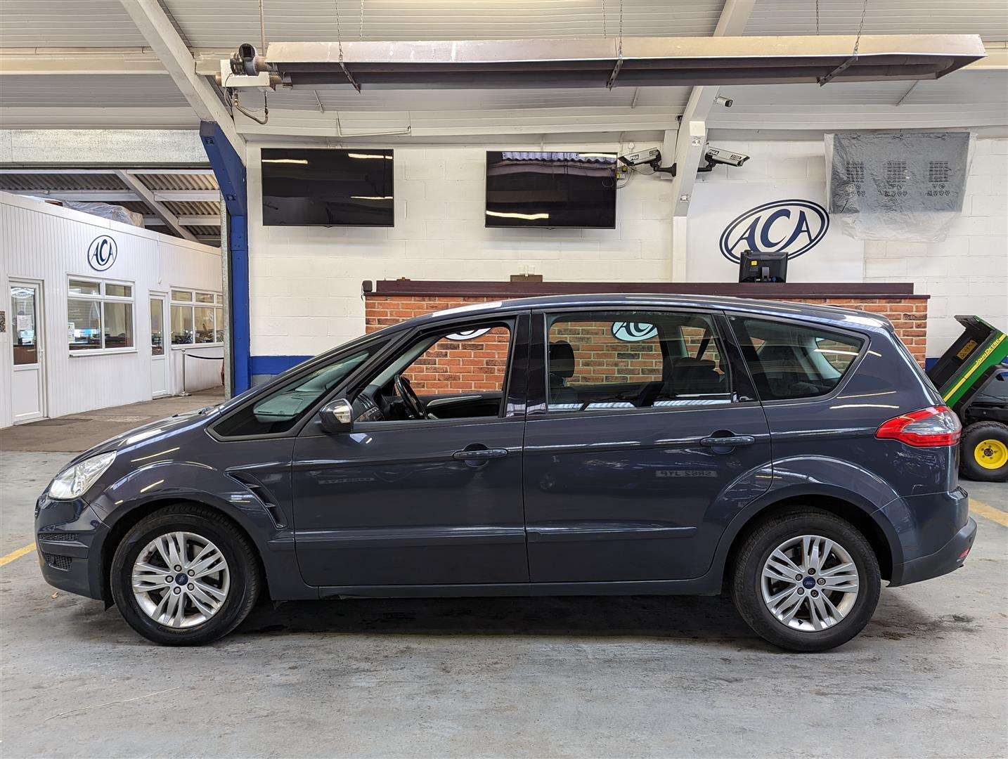 <p>2013 FORD S-MAX ZETEC TDCI AUTO</p>