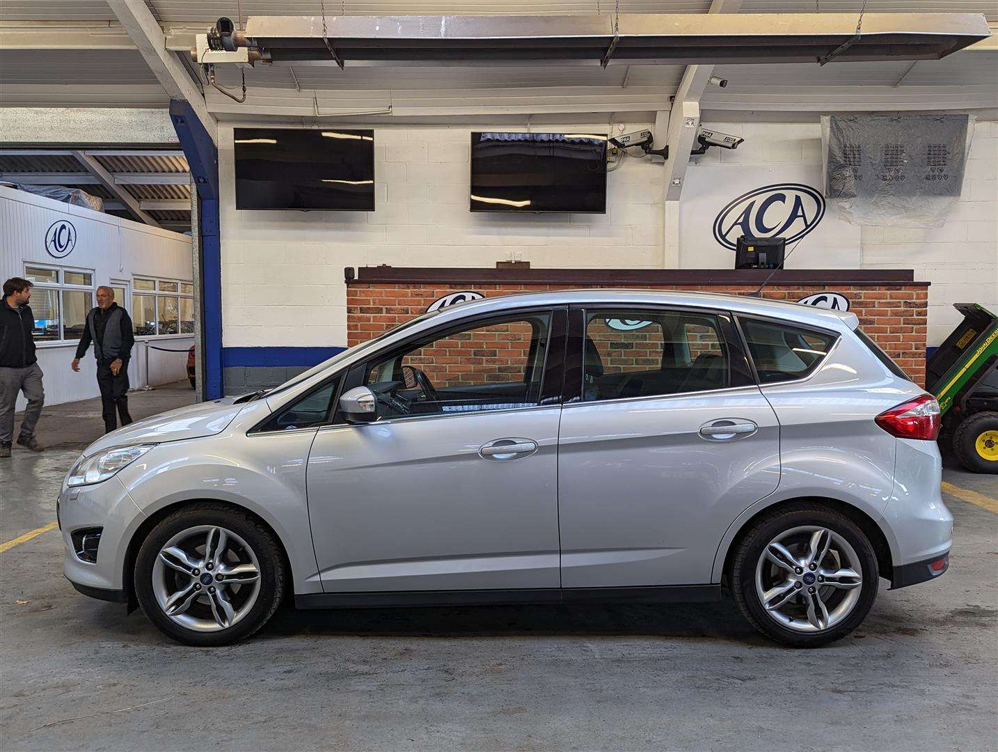 <p>2014 FORD C-MAX TITANIUM X TDCI</p>