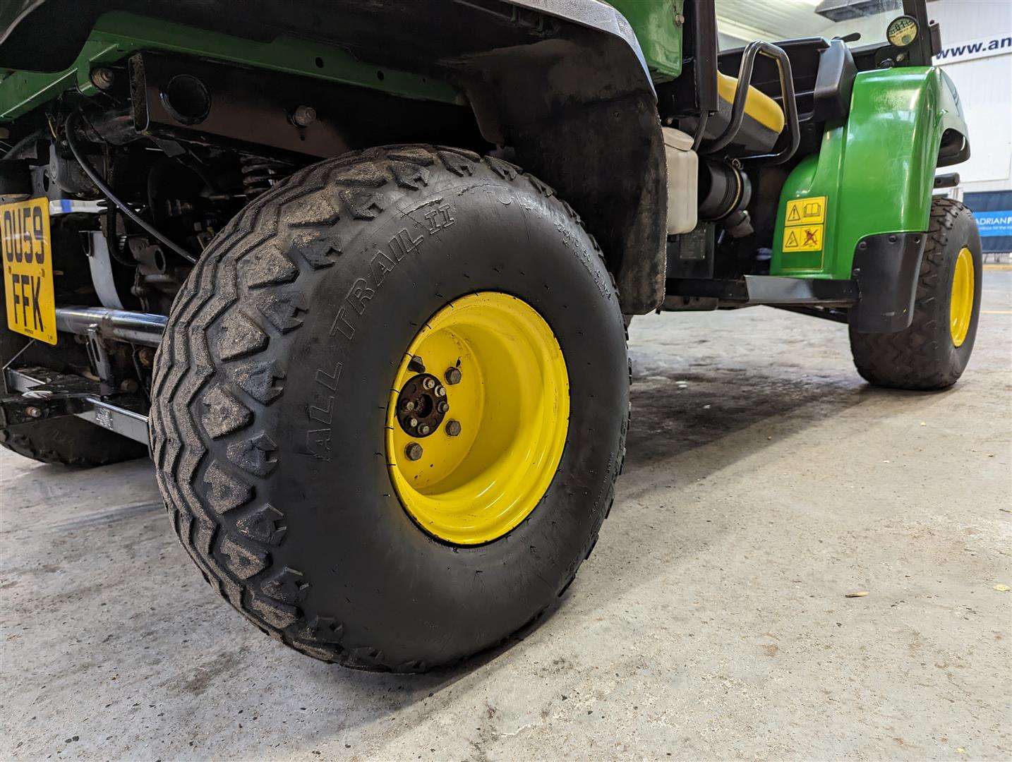 <p>2010 JOHN DEERE GATOR</p>