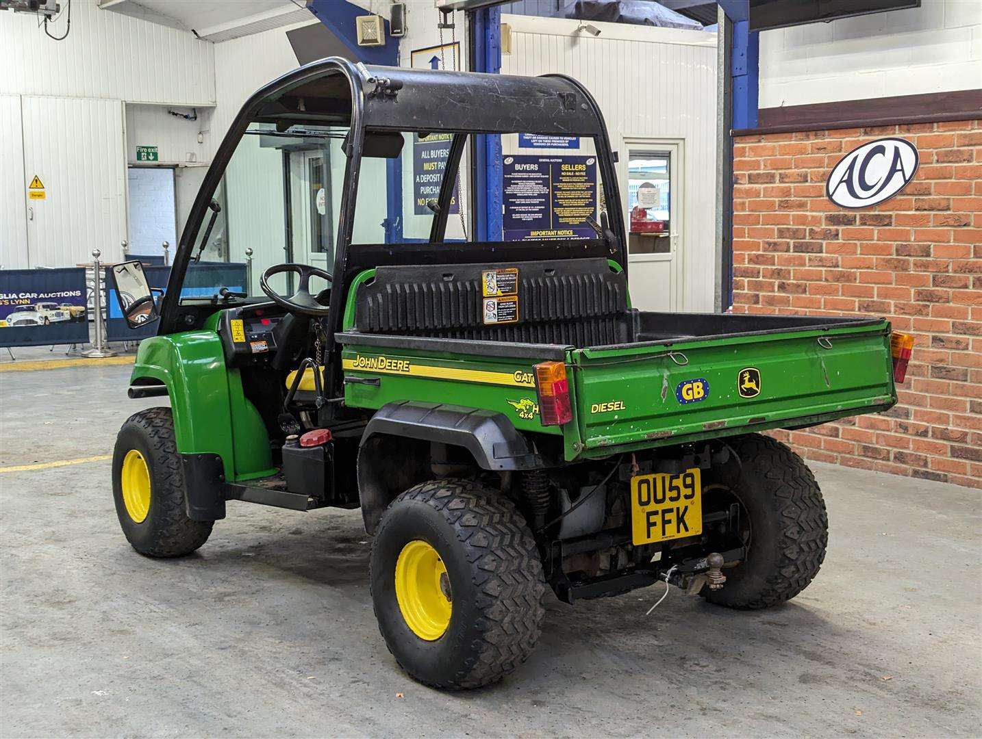 <p>2010 JOHN DEERE GATOR</p>