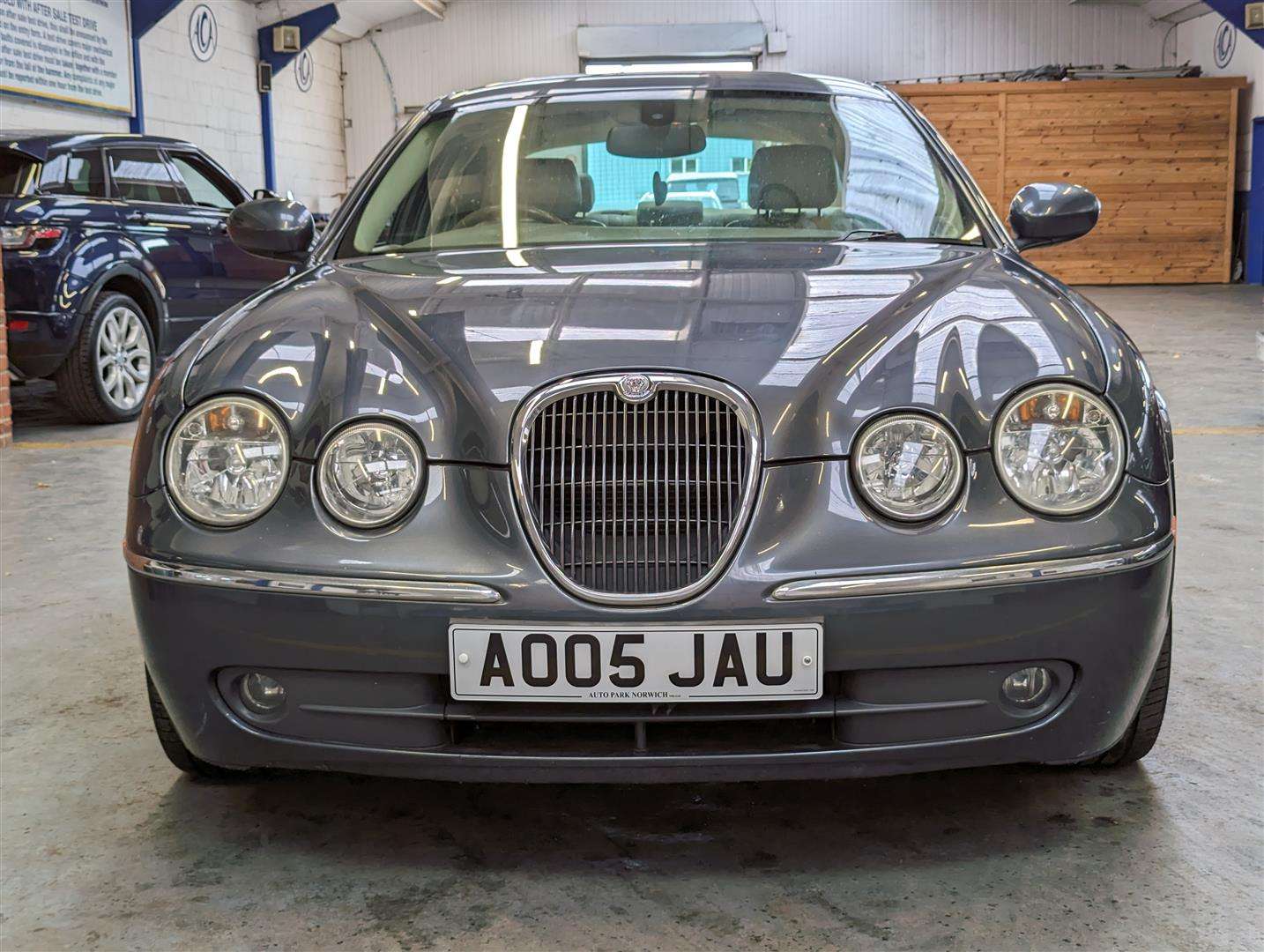 <p>2005 JAGUAR S-TYPE SE DIESEL AUTO</p>