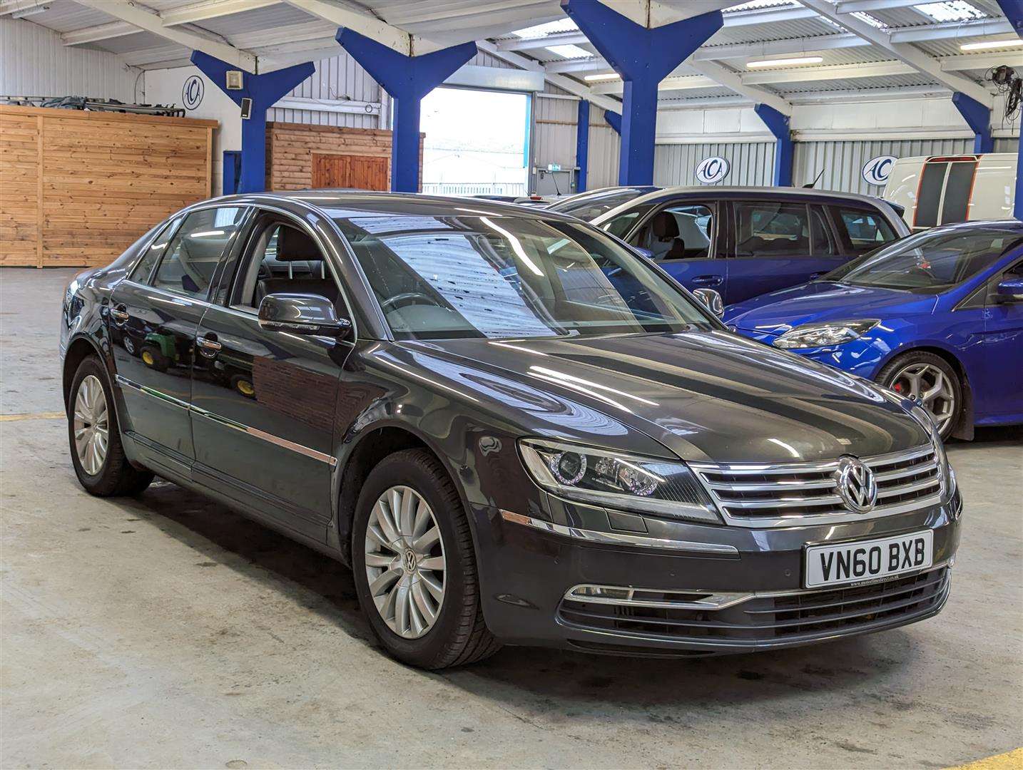 <p>2011 VOLKSWAGEN PHAETON V6 4MOT TDI SWB A</p>