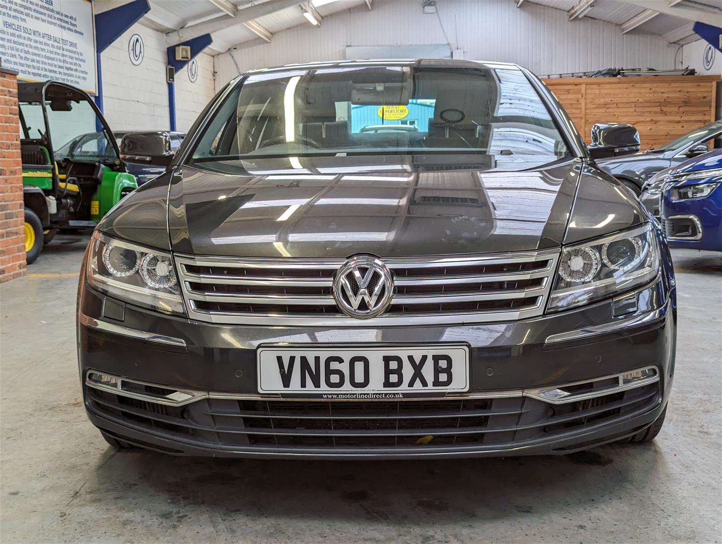 <p>2011 VOLKSWAGEN PHAETON V6 4MOT TDI SWB A</p>