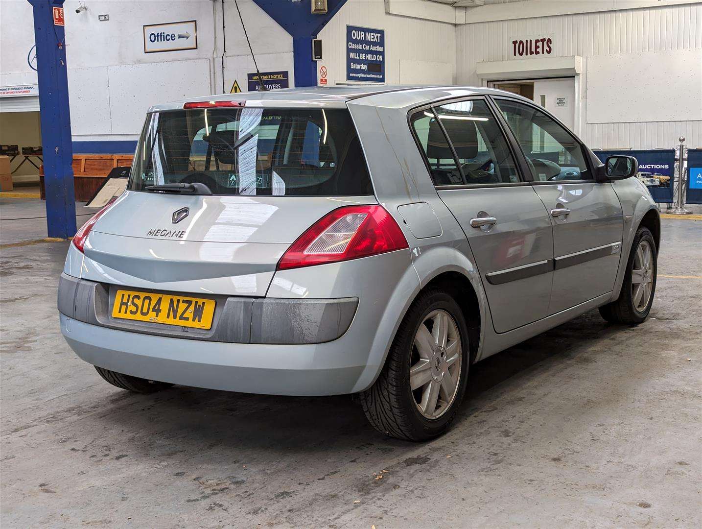 <p>2004 RENAULT MEGANE **SOLD</p>