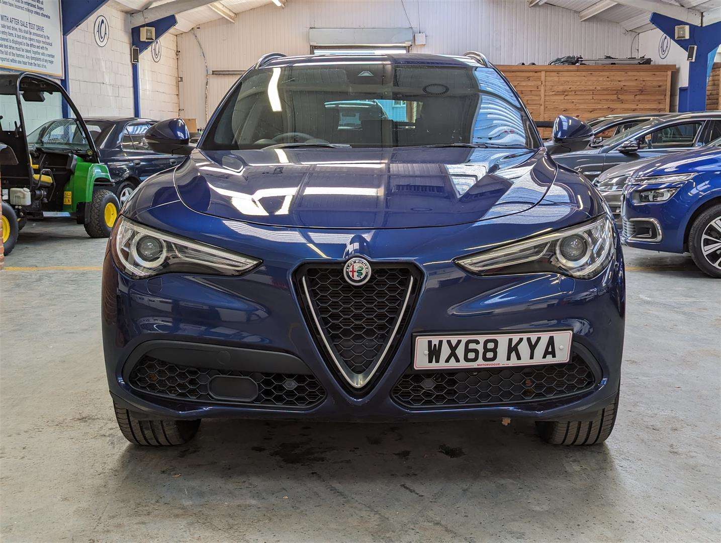 <p>2018 ALFA ROMEO STELVIO MILANO ED TB AWD</p>