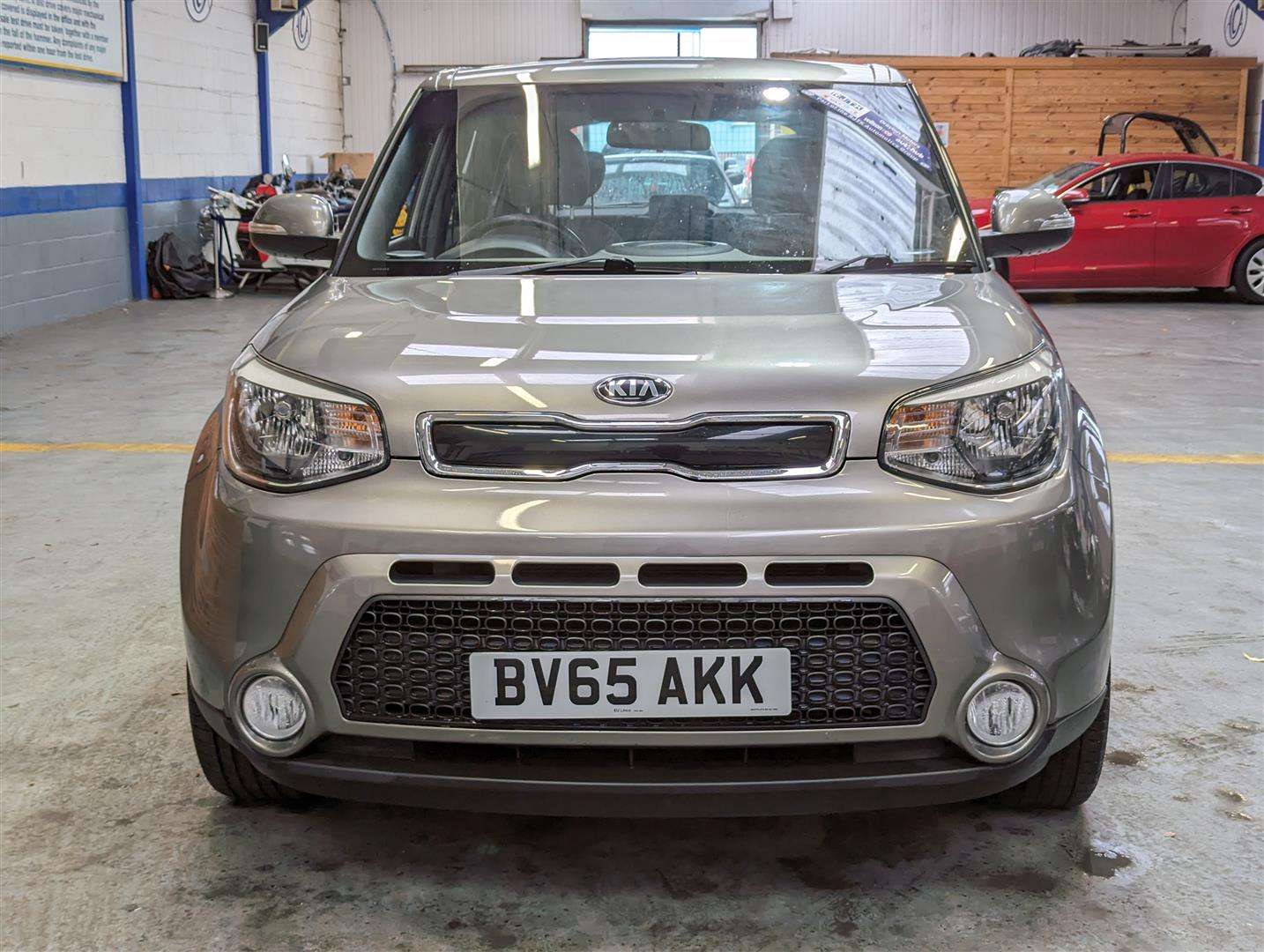 <p>2016 KIA SOUL CONNECT +</p>