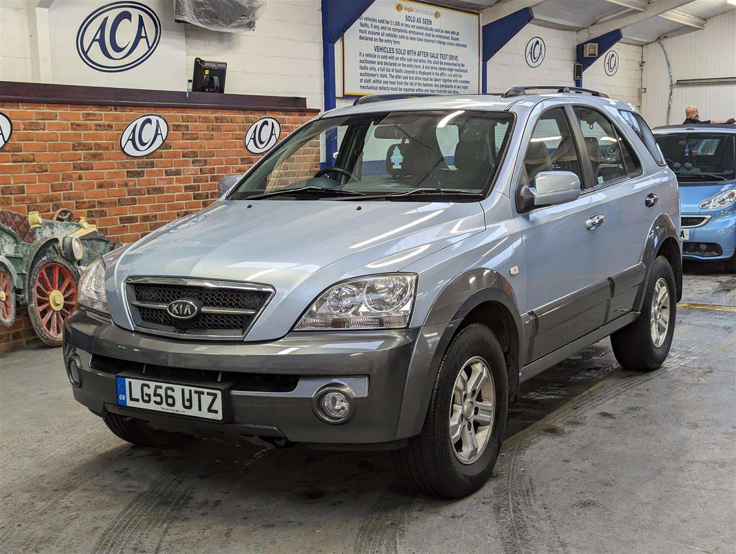 <p>2006 KIA SORENTO CRDI XS</p>