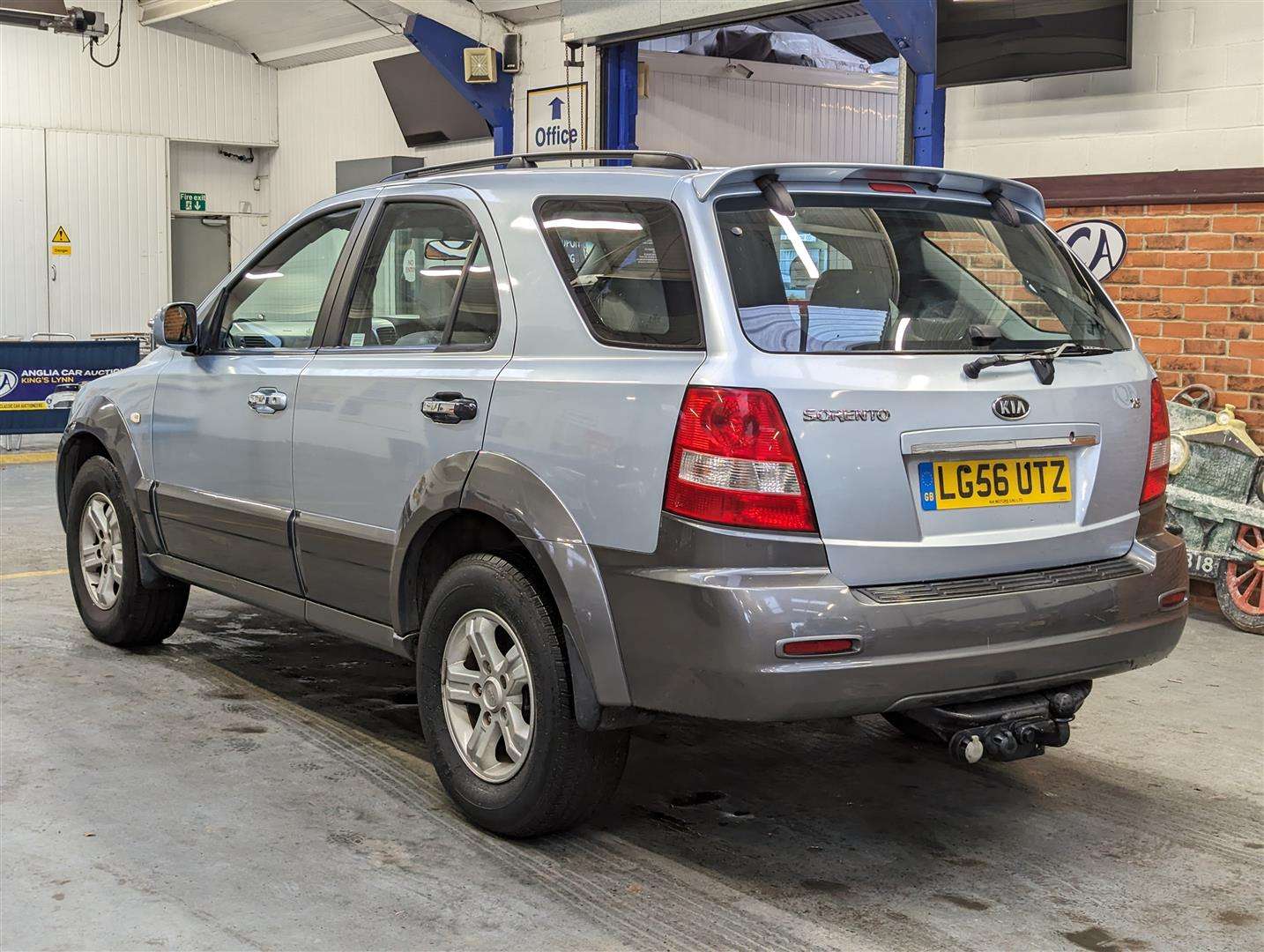 <p>2006 KIA SORENTO CRDI XS</p>