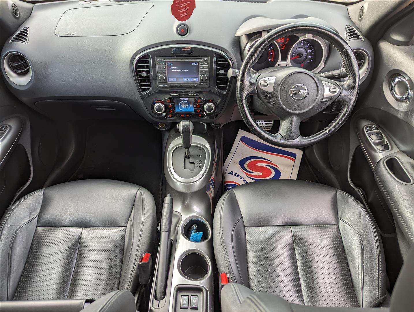 <p>2012 NISSAN JUKE TEKNA DIG-T 4X4 CVT</p>