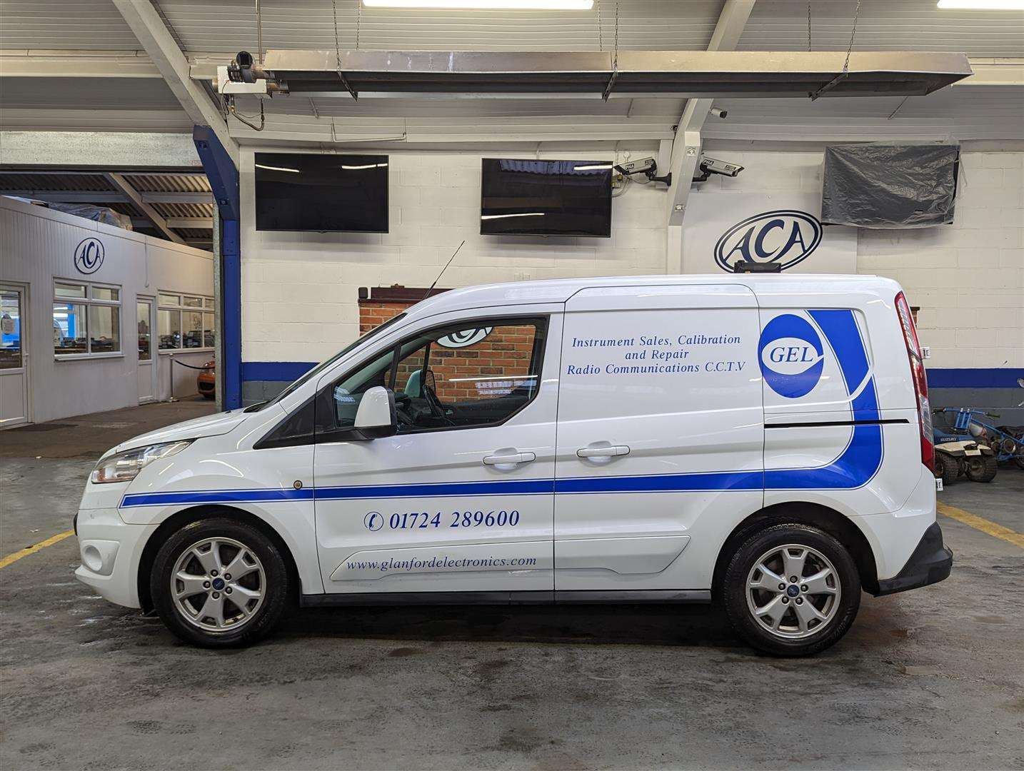 <p>2015 FORD TRANSIT CONNECT 200 LIMIT</p>