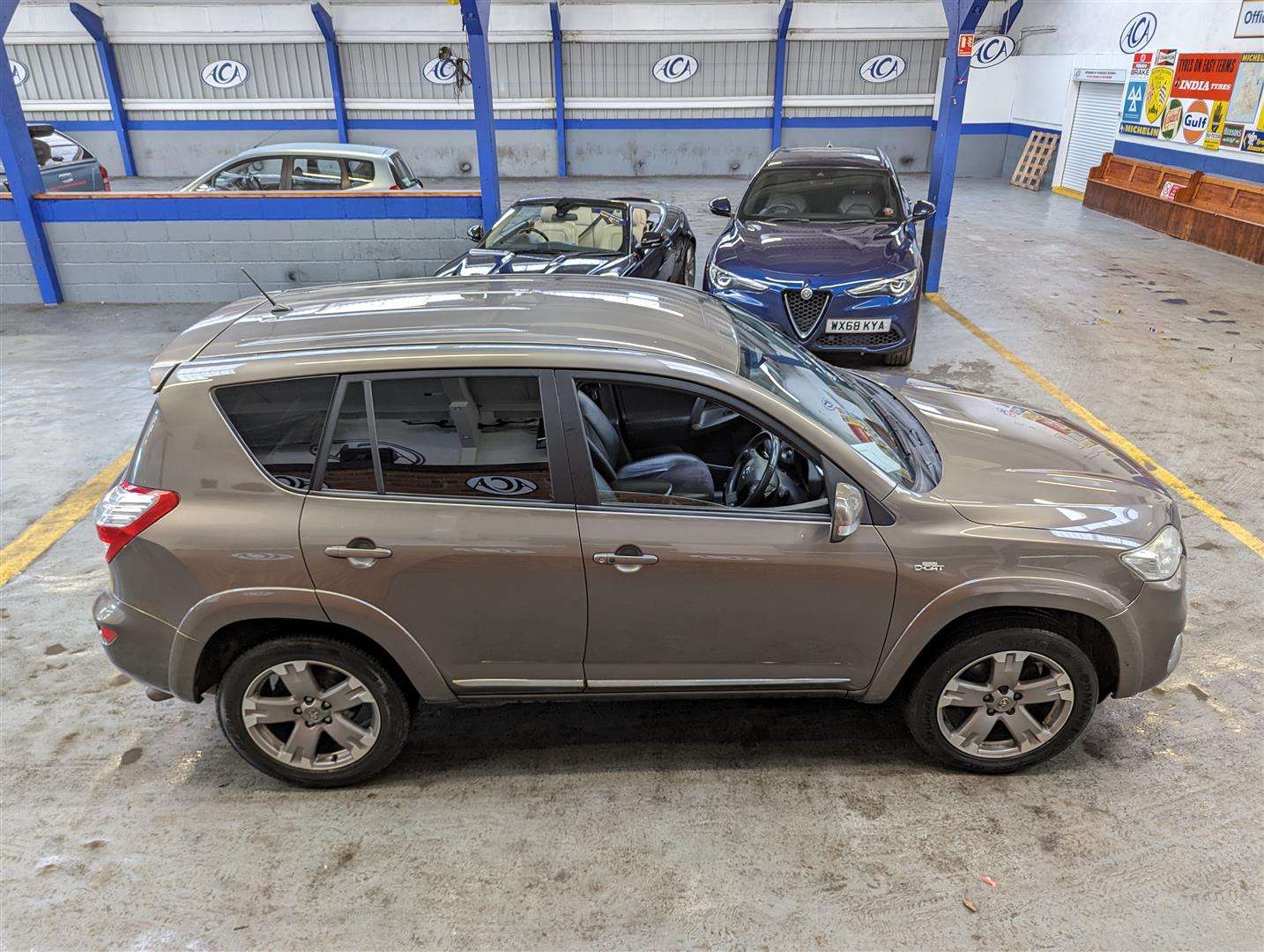 <p>2011 TOYOTA RAV4 SR D-CAT AUTO</p>