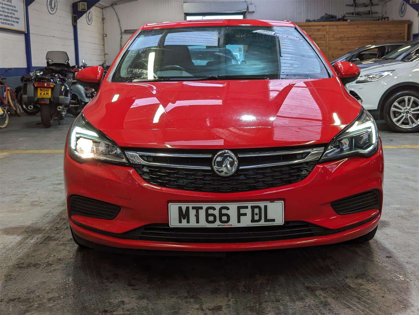 <p>2016 VAUXHALL ASTRA ENERGY</p>