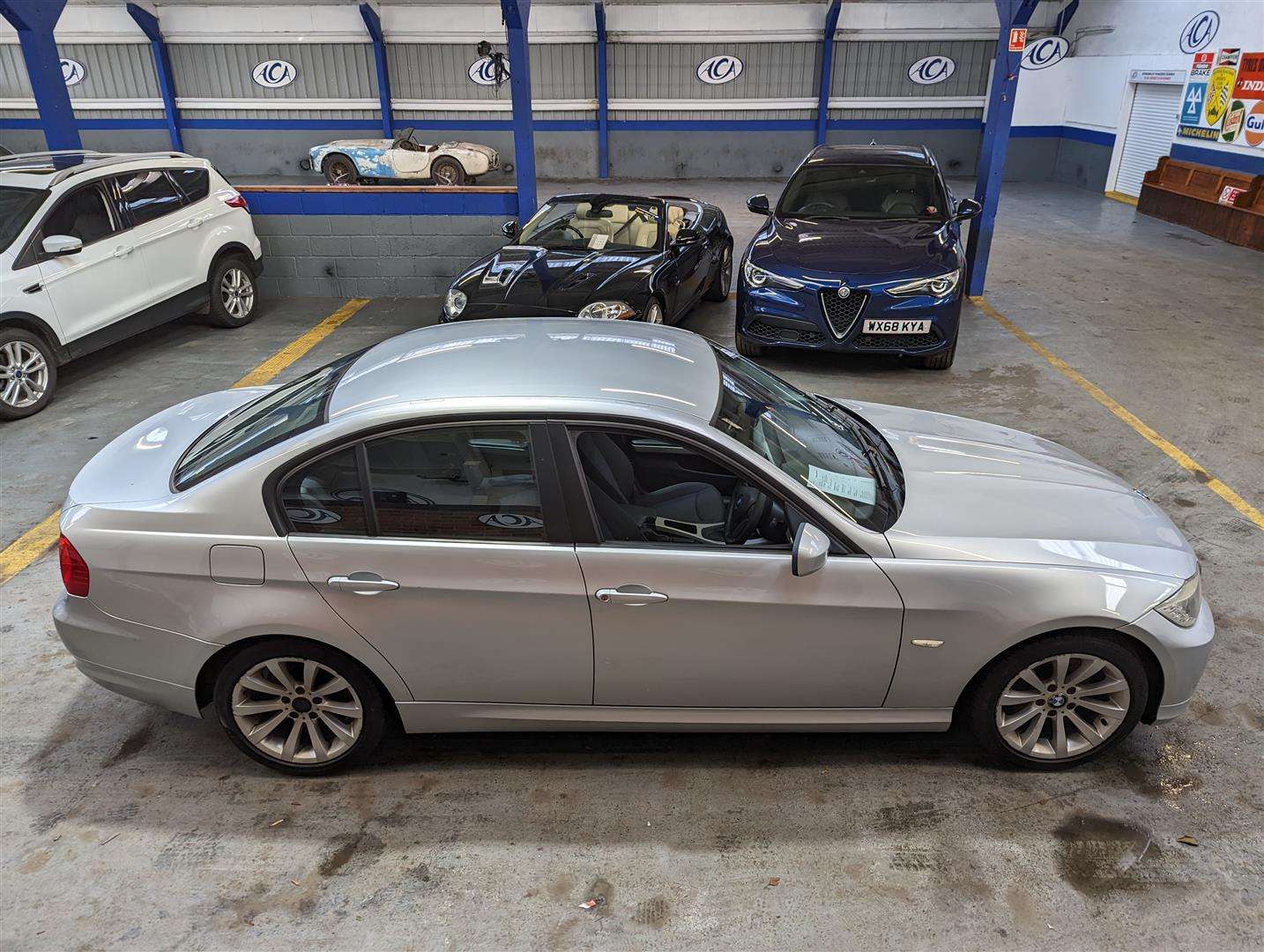 <p>2009 BMW 320D SE</p>