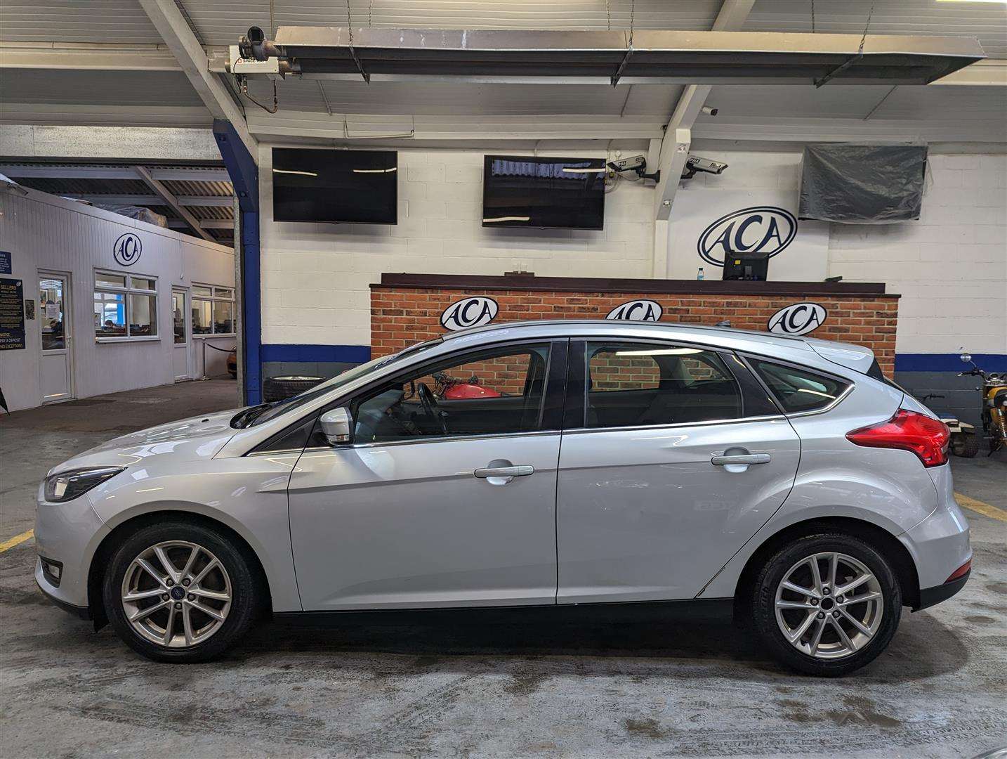 <p>2015 FORD FOCUS ZETEC TDCI</p>