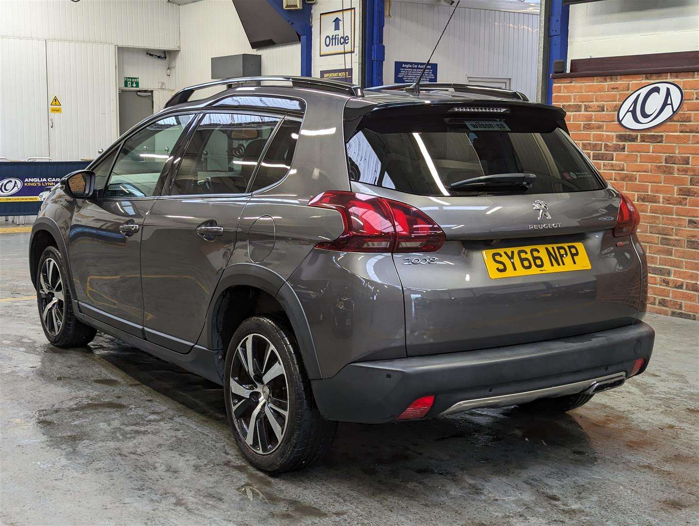 <p>2016 PEUGEOT 2008 GT LINE BLUE HDI</p>