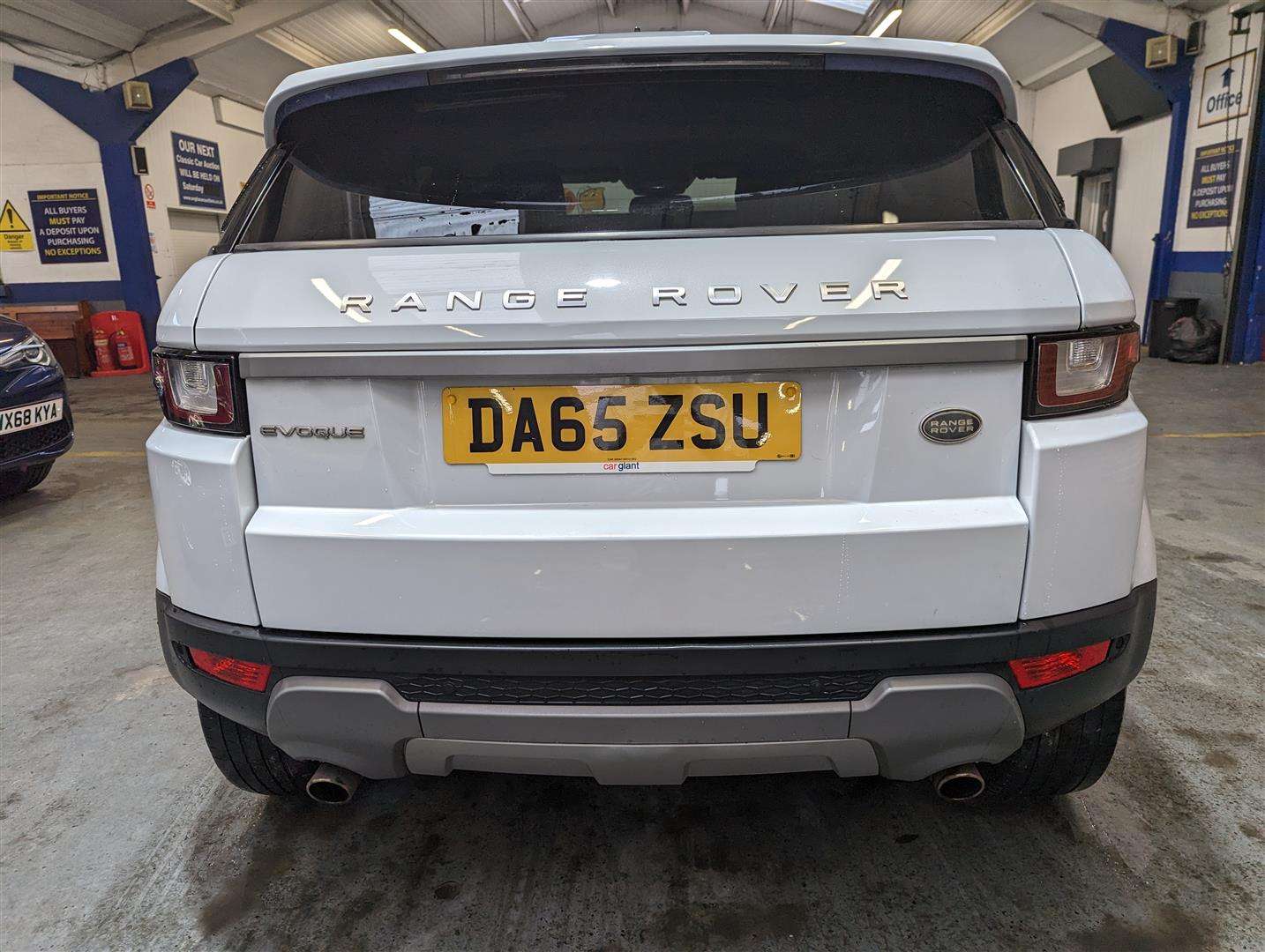 <p>2015 LAND ROVER RANGE ROVER EVOQUE SE TD4</p>