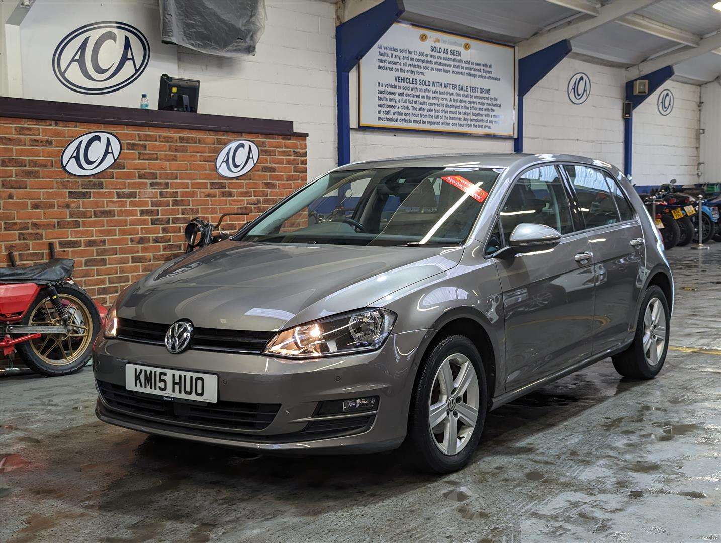 <p>2015 VOLKSWAGEN GOLF MATCH TDI BMT S-A</p>