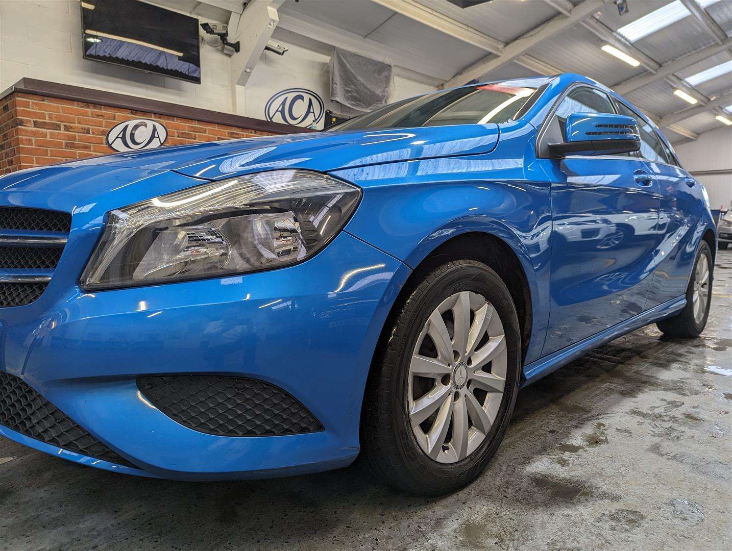 <p>2014 MERCEDES-BENZ A180 BLUEEFFICIENCY SE CD</p>