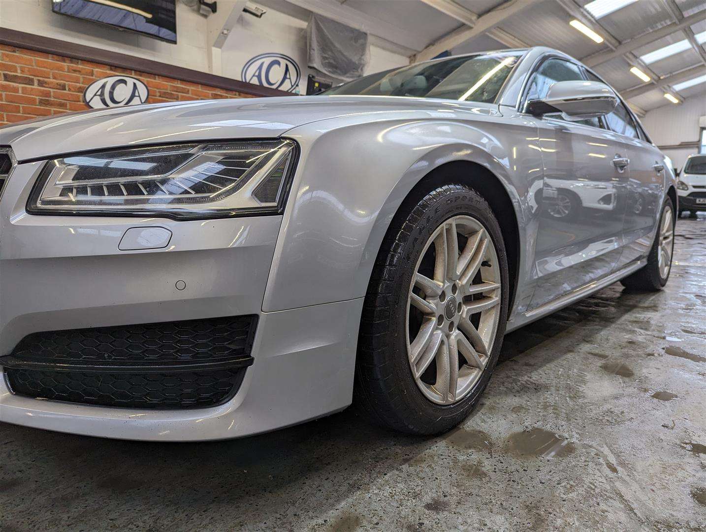 <p>2015 AUDI A8 SPORT TDI QUATTRO AUTO</p>